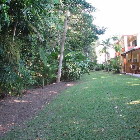 Titree Village Holiday Apartments Port Douglas Exterior photo
